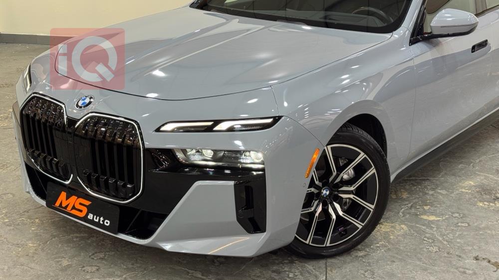 بي ام دبليو الفئة 7